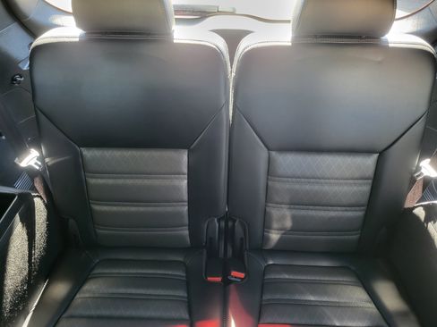 Used 2019 Kia Sorento SX image 26