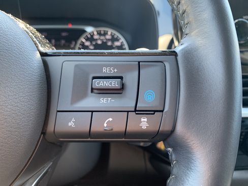 Used 2022 Nissan Pathfinder SL w/ Lighting Package (N92) AWD/4WD image 20