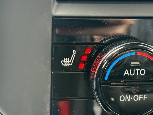 New 2026 Nissan Rogue SV image 32