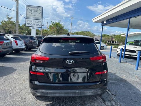 Used 2021 Hyundai Tucson SE FWD image 4