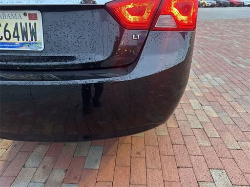 Used 2015 Chevrolet Impala LT image 12