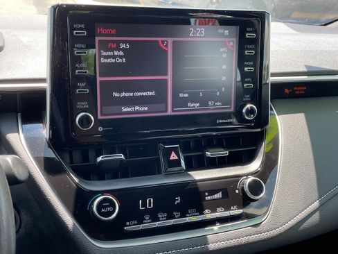 Used 2020 Toyota Corolla SE FWD image 14