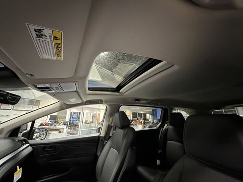 New 2026 Honda Odyssey EX-L image 18