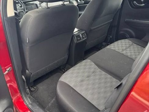 Used 2022 Nissan Rogue Sport SV AWD/4WD image 12