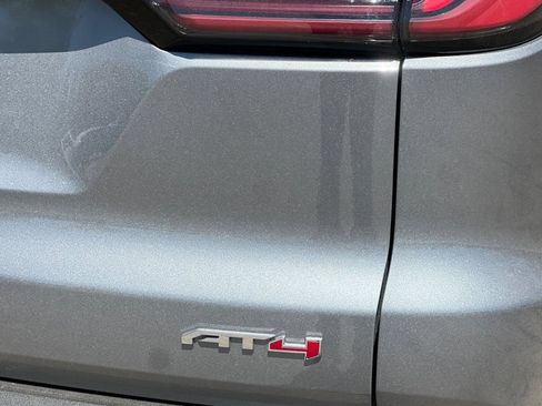 New 2026 GMC Acadia AT4 w/ Luxury Package AWD/4WD image 23