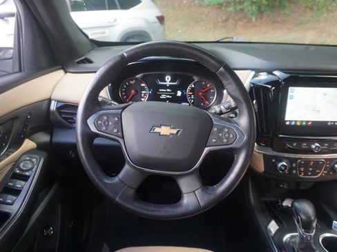 Used 2022 Chevrolet Traverse Premier image 26
