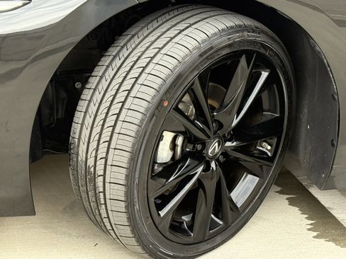 Certified 2024 Lexus ES 350 F Sport w/ Accessory Package (Z2) image 16