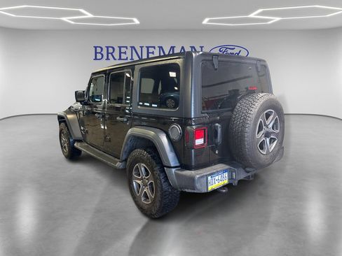 Used 2018 Jeep Wrangler Unlimited Sport AWD/4WD image 8
