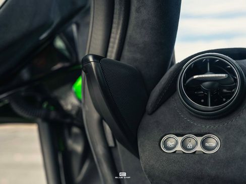 Used 2025 McLaren 750S Spider image 37