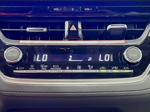 New 2026 Toyota Corolla Cross XLE w/ Convenience Package FWD image 15