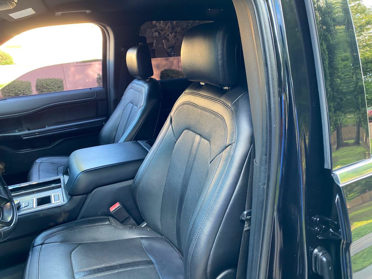 Used 2019 Ford Expedition Max Limited RWD image 29