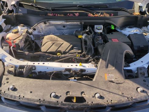 Certified 2024 Chevrolet Trax RS w/ Driver Confidence Package image 30