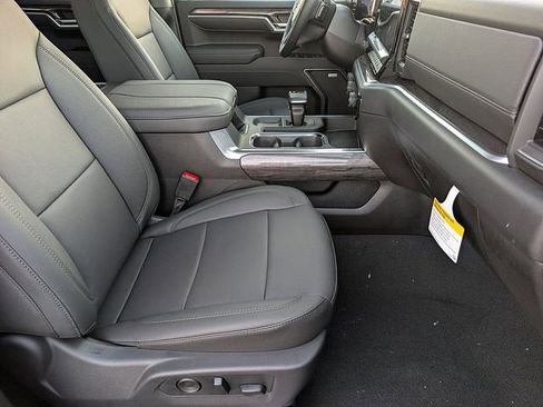 New 2026 Chevrolet Silverado 1500 LTZ w/ Z71 Off-Road Package image 13