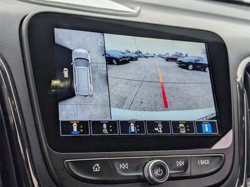 Used 2023 Chevrolet Equinox RS w/ RS Leather Package image 14