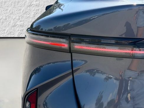 New 2026 Lexus ES 350e w/ Cold Area Package FWD image 10