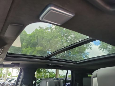 Used 2022 Cadillac Escalade ESV Premium Luxury Platinum w/ Heavy-Duty Trailer Package RWD image 22