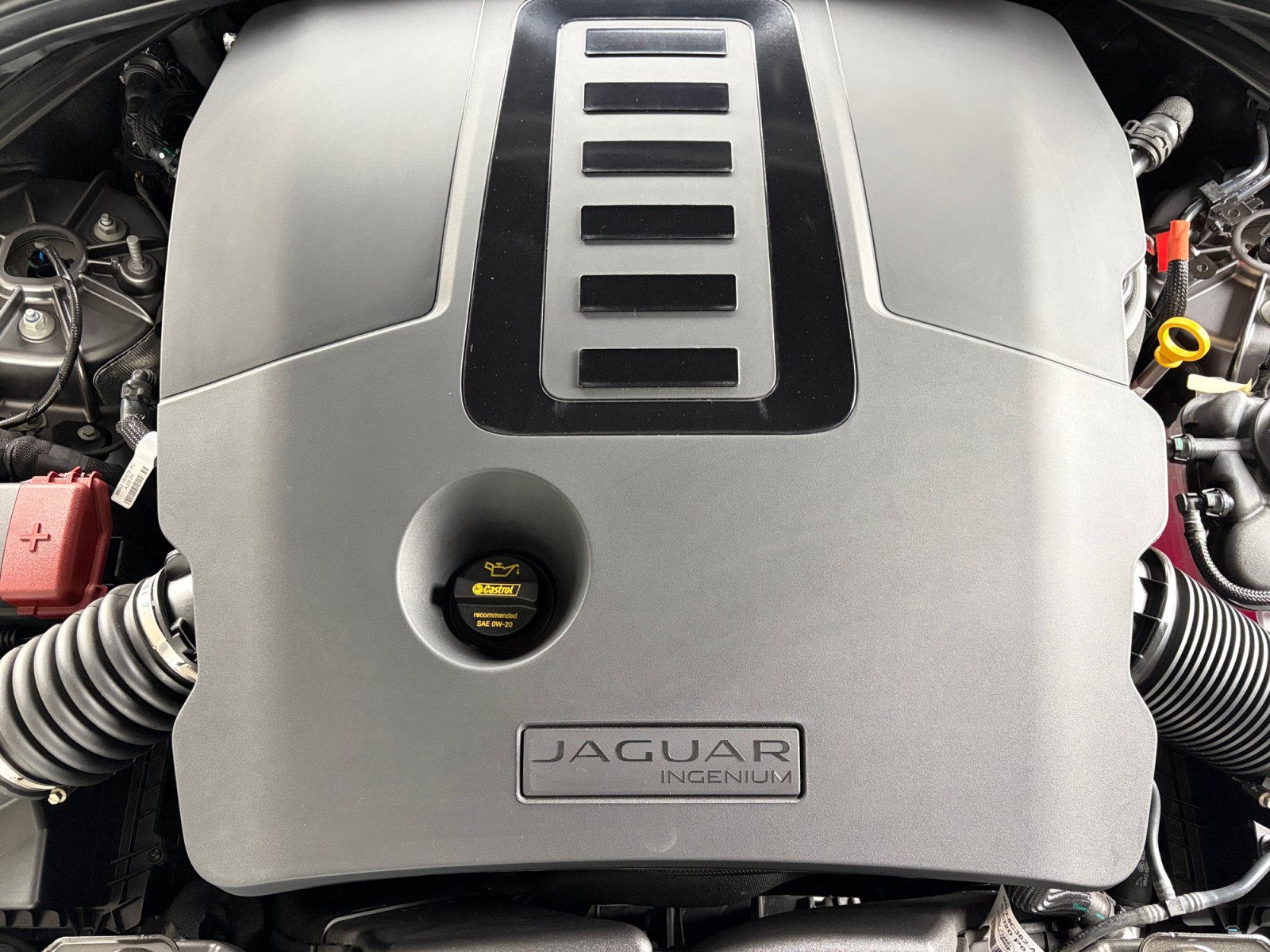 New 2026 Jaguar F-PACE R-Dynamic S AWD/4WD image 21