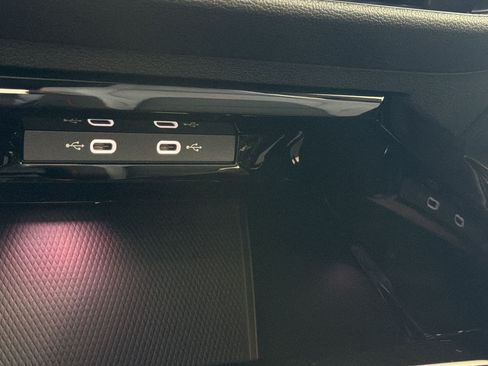 New 2026 Volkswagen GTI SE FWD image 34