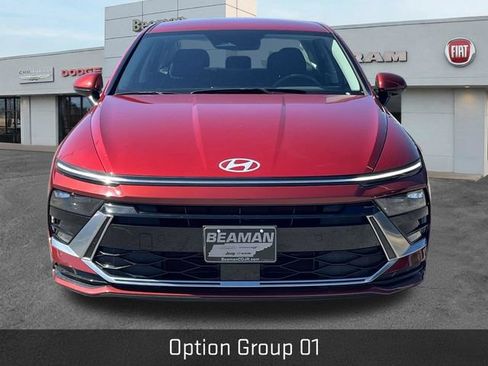 Used 2025 Hyundai Sonata SEL FWD image 2