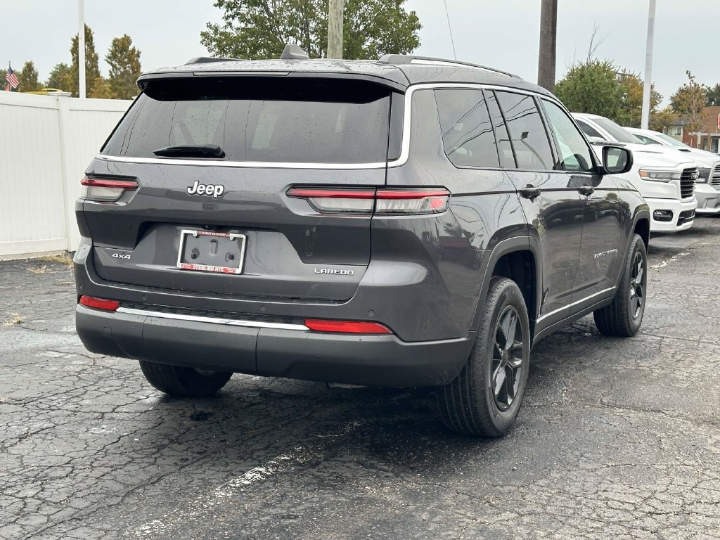 Used 2023 Jeep Grand Cherokee L Laredo w/ Luxury Tech Group I AWD/4WD image 4