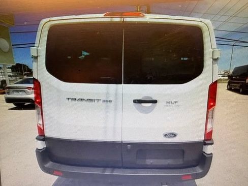Used 2023 Ford Transit 350 XLT RWD image 8