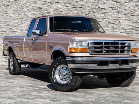 Used 1997 Ford F250 4x4 SuperCab Heavy Duty image 1