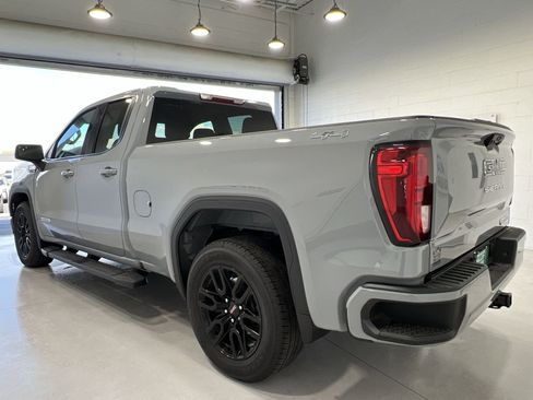 Used 2024 GMC Sierra 1500 Elevation w/ LPO, Elevation Black Package AWD/4WD image 6