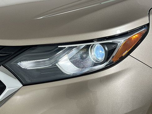 Used 2019 Chevrolet Equinox LT image 29