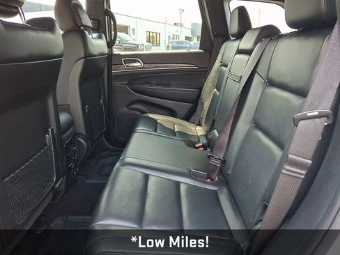 Used 2021 Jeep Grand Cherokee Limited w/ Sun & Sound Group AWD/4WD image 13