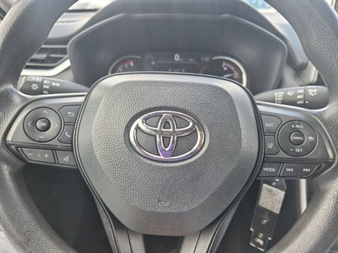 Used 2025 Toyota RAV4 LE FWD image 23