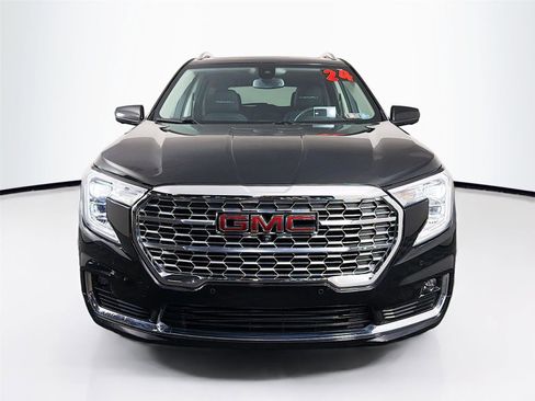 Used 2024 GMC Terrain Denali w/ Black Diamond Edition AWD/4WD image 2