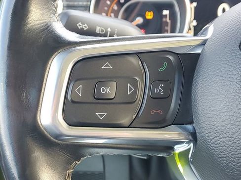 Used 2021 Jeep Wrangler Unlimited Sahara w/ Uconnect 4C Nav & Sound Group AWD/4WD image 17