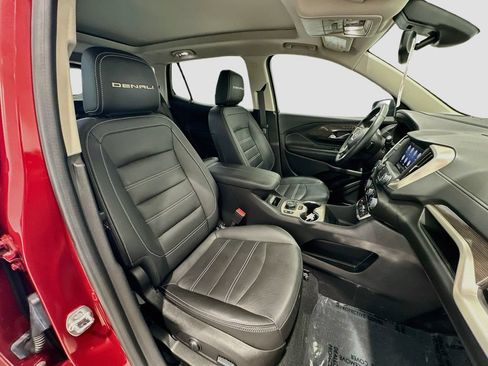 Used 2024 GMC Terrain Denali w/ Denali Premium Package AWD/4WD image 27