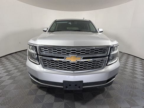 Used 2018 Chevrolet Suburban LS w/ All-Season Package image 7