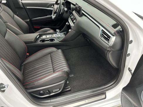 Certified 2026 Genesis G70 3.3T Sport Prestige image 25