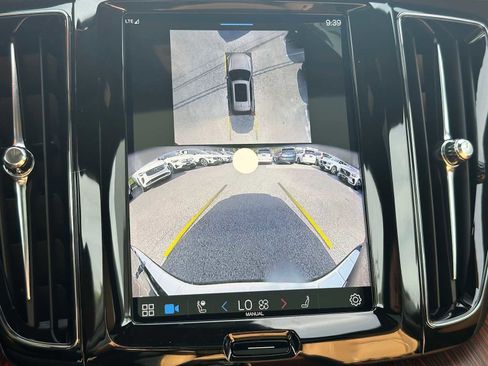 New 2025 Volvo XC60 B5 Ultra w/ Protection Package Premier image 26