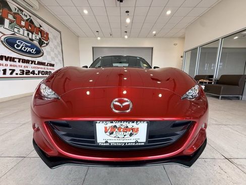 Used 2021 MAZDA MX-5 Miata Club image 2