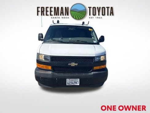 Used 2023 Chevrolet Express 2500 w/ Driver Convenience Package RWD image 3