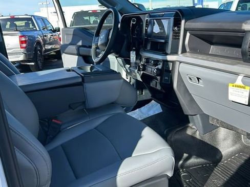 New 2025 Ford F550 4x4 Regular Cab Super Duty image 19