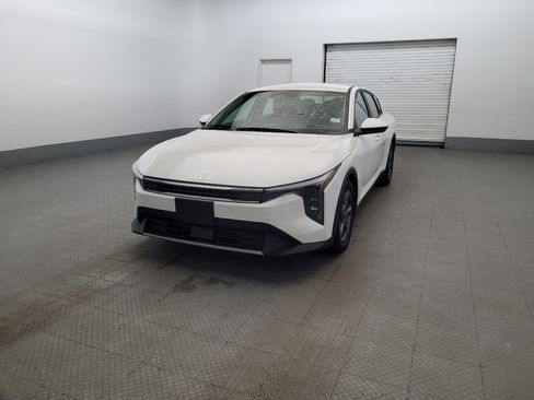 Used 2025 Kia K4 FWD image 15