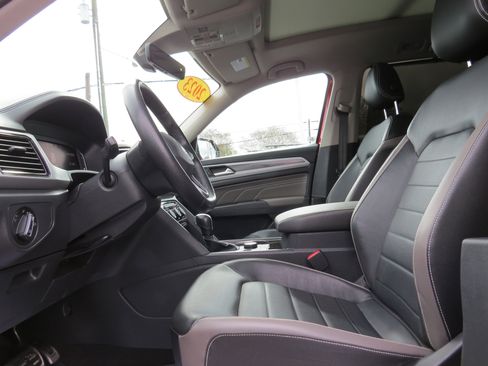 Used 2023 Volkswagen Atlas SEL Premium image 20