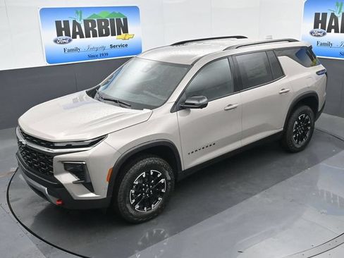 New 2026 Chevrolet Traverse Z71 w/ Enhanced Driving Package AWD/4WD image 24