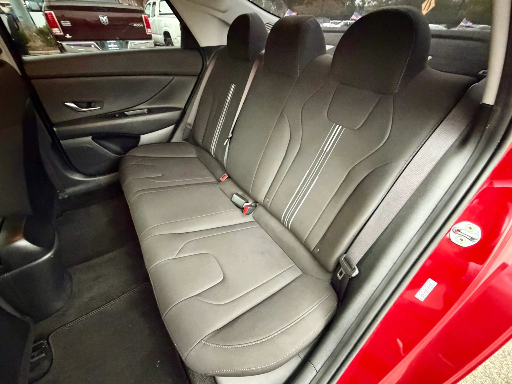 Used 2021 Hyundai Elantra SEL FWD image 9