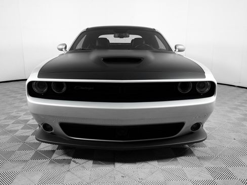 Used 2023 Dodge Challenger R/T Scat Pack w/ T/A Package image 2