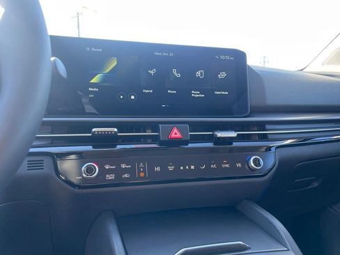 New 2026 Kia Sportage AWD Hybrid image 13