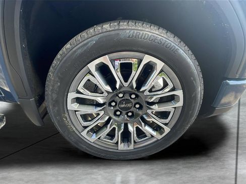 Used 2025 GMC Sierra 1500 Denali Ultimate AWD/4WD image 24
