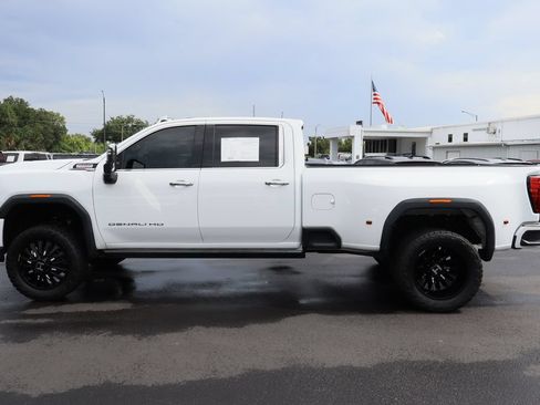 Used 2022 GMC Sierra 3500 Denali AWD/4WD image 6