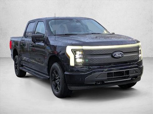 New 2025 Ford F150 Lightning XLT image 6