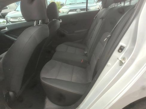 Used 2017 Kia Forte LX w/ LX Popular Package FWD image 10
