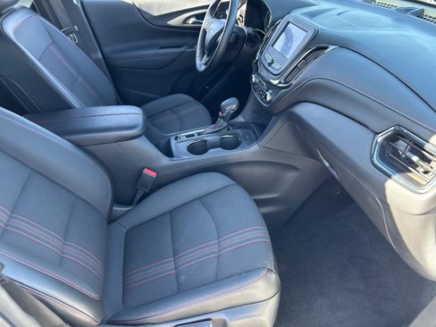 Used 2024 Chevrolet Equinox RS FWD image 28